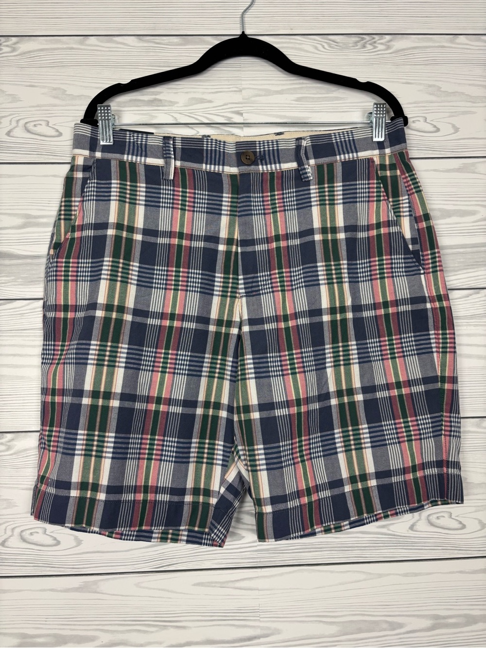 J. Crew Factory 9” inch plaid shorts size 33 NWT